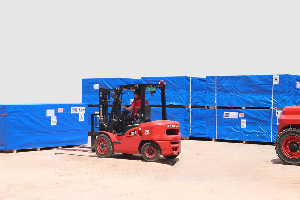 利元亨歐標(biāo)高端注液機(jī)出貨法國(guó) 助力提高電池性能與安全 利元亨歐標(biāo)高端注液機(jī)出貨法國(guó) 助力提高電池性能與安全