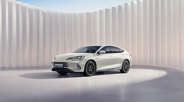 雙豹齊發(fā)：比亞迪2025款海豹售17.58萬起！海豹07DM-i售13.98萬起！