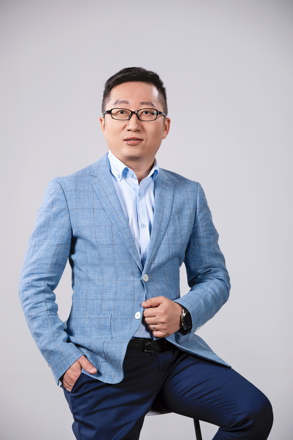 第14屆(2024年)中國電池行業(yè)年度人物:裴鋒 第14屆(2024年)中國電池行業(yè)年度人物:裴鋒