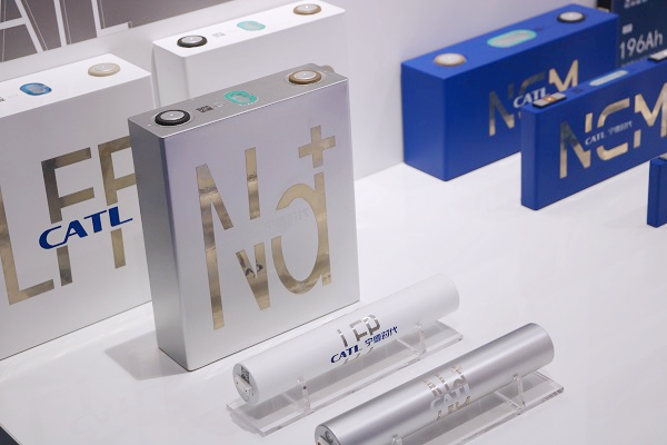 “點剎”中前行！11月電池新能源產業鏈投資擴產大盤點