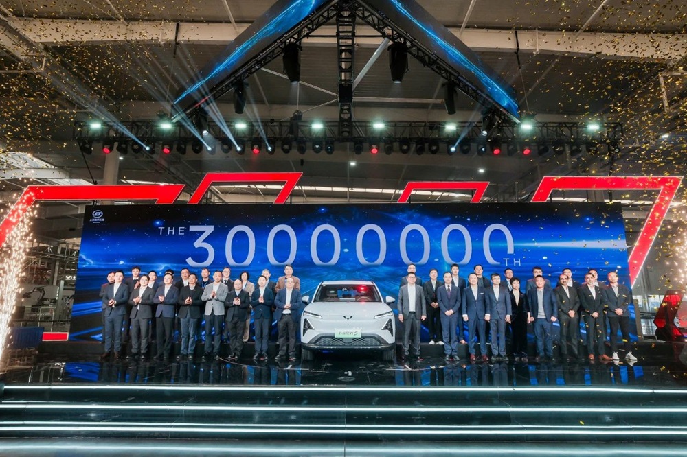 上汽通用五菱第3000萬輛整車下線！新能源汽車銷量已超240萬輛