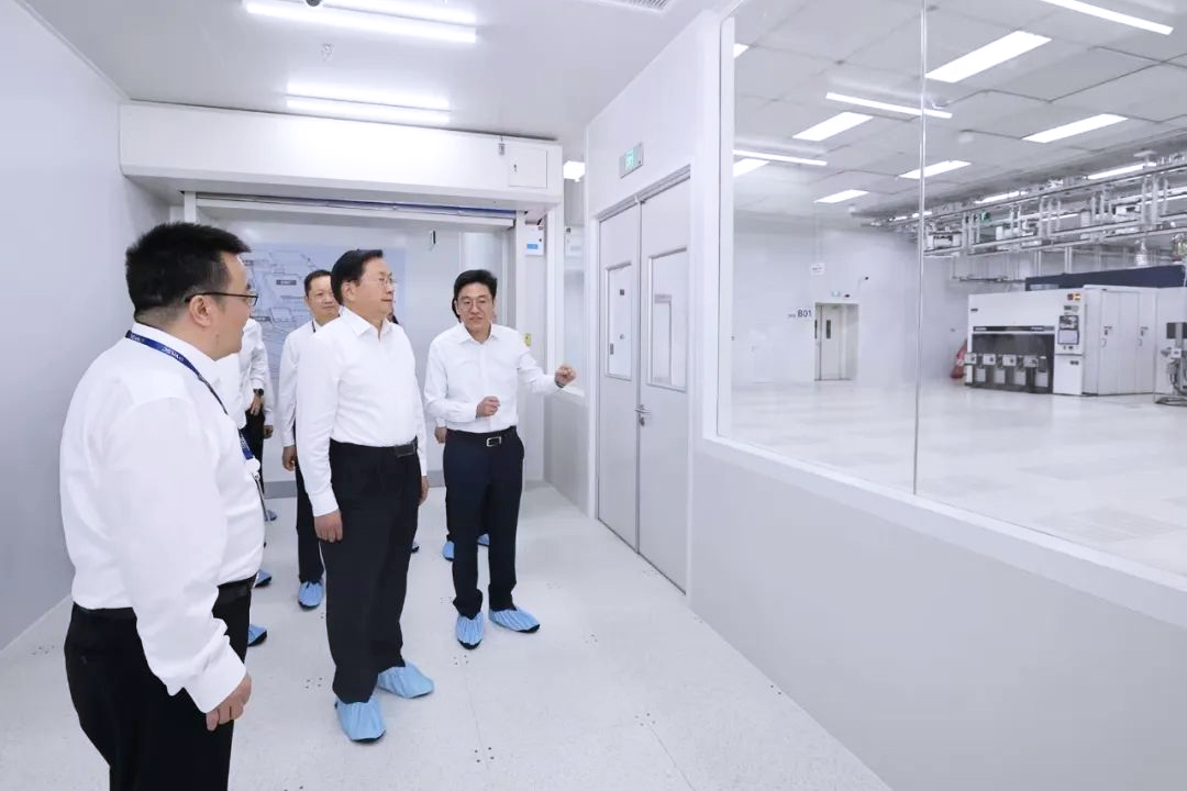 總投資超200億！湖北武漢，首片下線！