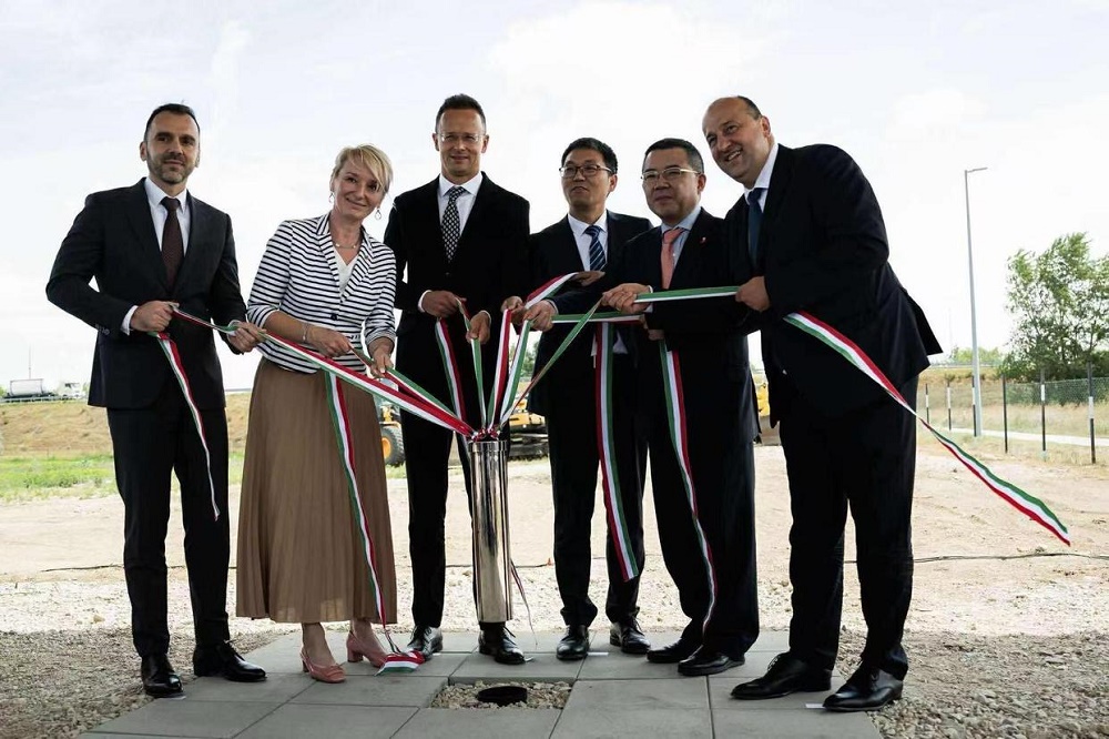 比亞迪匈牙利電動大巴及卡車工廠擴(kuò)建項目奠基