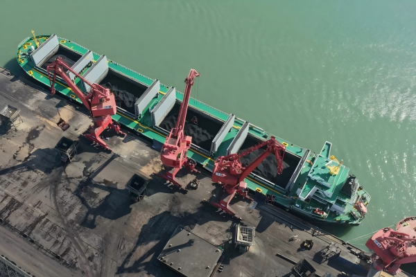 3萬噸！封關后首批“零關稅”鋰精礦運抵海南省洋浦港